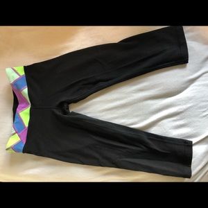 black ivivva capris with geometric waistband